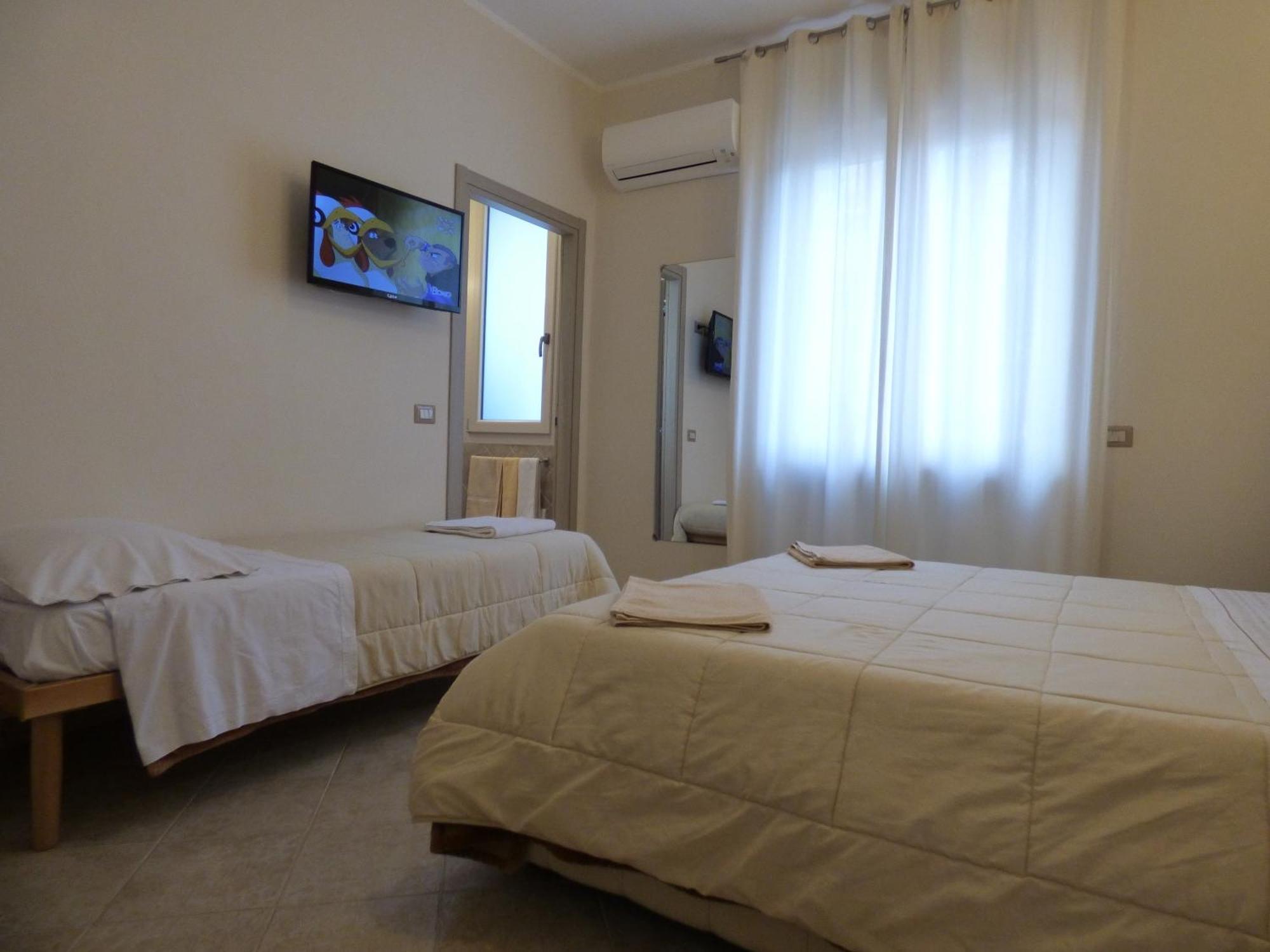 Anania Hotel Cagliari Room photo